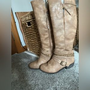 Brown boots